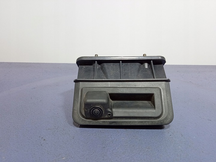 фото №1, Audi rsq8 q8 4m кнопка микровыключатель крышки задней камера 4m8827287a