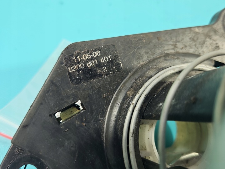 фото №8, Лебёдка механизм колёса запасного 8200269378 renault clio iii 3