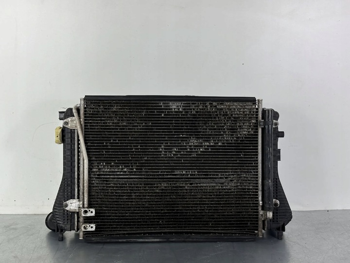 фото №8, Volkswagen passat b7 2012 радиатор воды