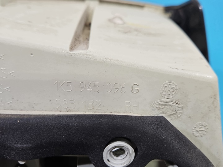 фото №10, Фара з крила зад права vw jetta v sedan європа 1k5945096g