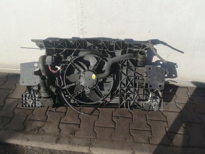 фото №8, Передняя панель радиатор renault megane iii 09- 1,5 dci