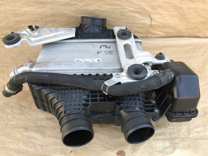 фото №12, Радиаторов воздуха интеркулер bmw m3 f80 7846235