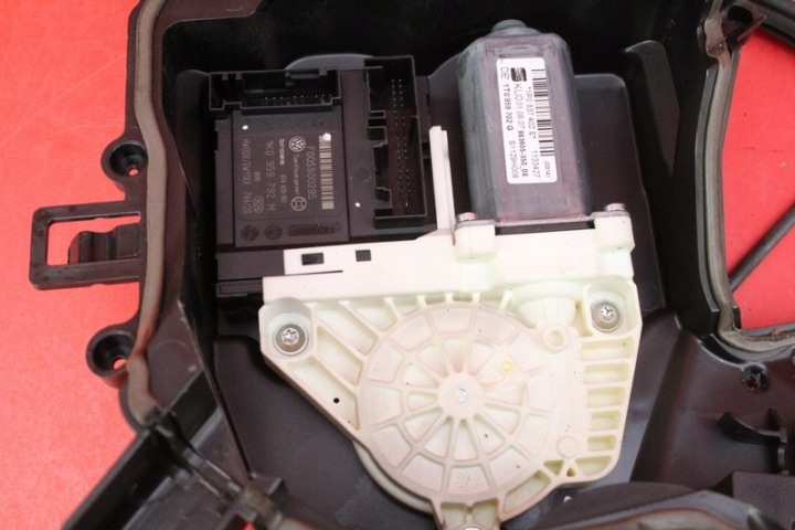 фото №10, Склопідйомник правий перед eu 1p0837402e seat leon 2 ii 05-09