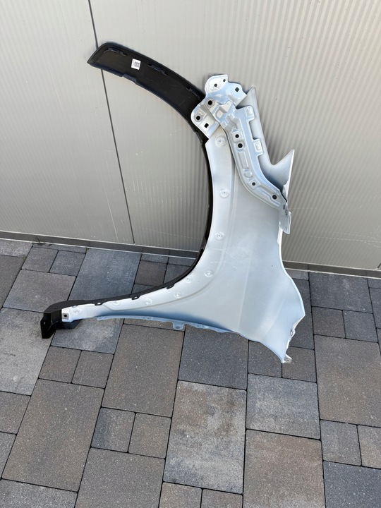 фото №16, Toyota corolla e21 cross крыло перед