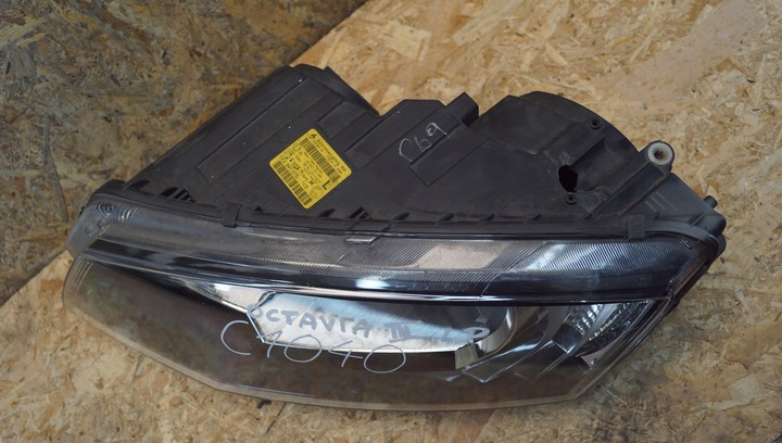 фото №8, Лампа левый перед skoda octavia iii 5e2941015