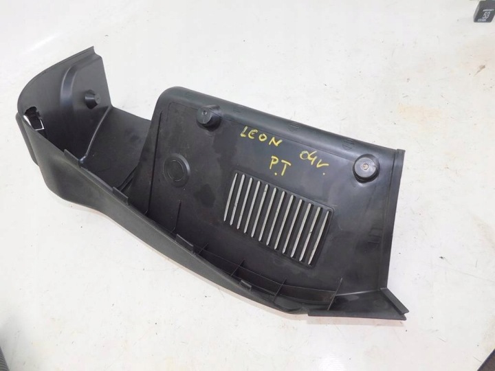фото №10, Seat leon i 2004r кріплення полиці праве зад
