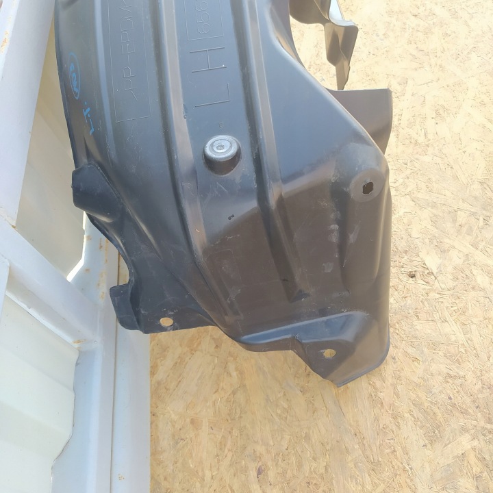 фото №5, Toyota yaris iv підкрилок ліве зад задні 65638-k0050