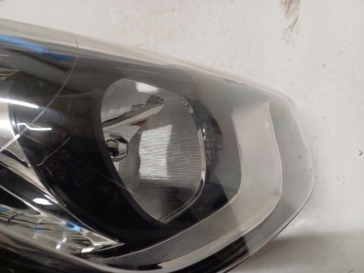 фото №9, Hyundai i20 1 i рестайлинг 12- фара правая перед 92102-4p500