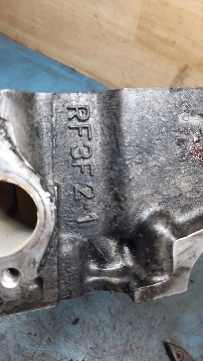 фото №8, Головка двигуна rf3f 2-1 mazda 323 626 2.0 ditd