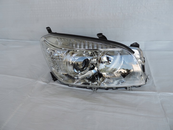 фото №1, Toyota rav-4 rav4 05-08 лампа фара перед правая 81130-42311 новая