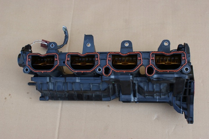 фото №1, Audi s8 a8 4h колектор всмоктуючий 079133110bf