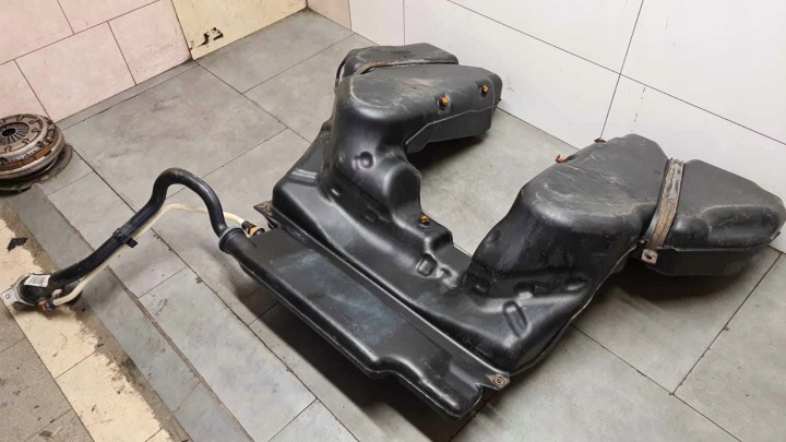 фото №6, Бак bak пального насоси vw phaeton 3,0tdi v6 car 3d0201085n