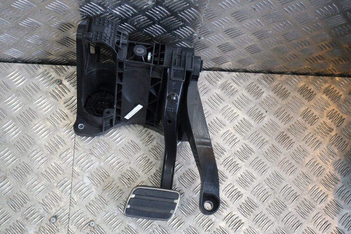 фото №1, Педаль гальма porsche 991 99142300921