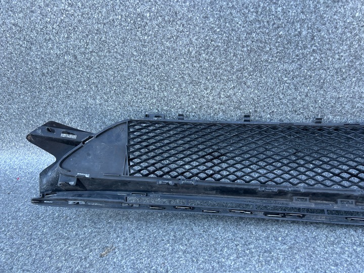 фото №7, Решітка бампера середня перед a2058852501 mercedes c-klasa amg рестайлінг