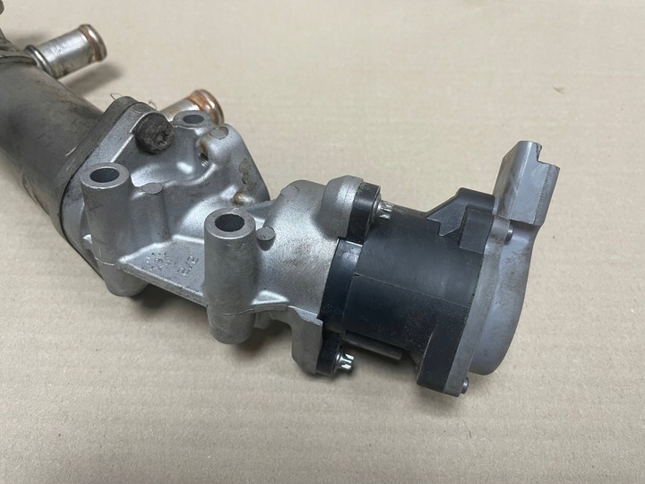 фото №5, Peugeot 407 2.7 hdi клапан egr valeo 700410