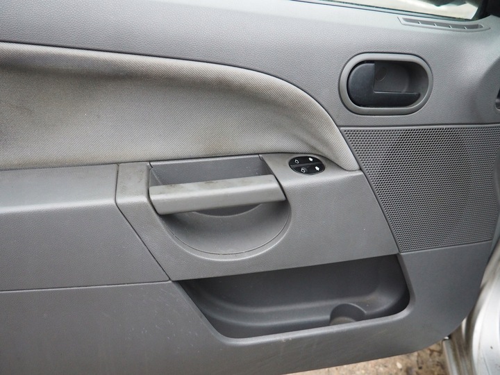 фото №3, Fiesta 2002-08 3-d обивка боковина дверь левый