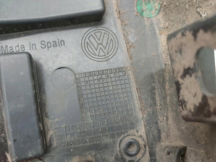 фото №11, Планка накладка na крыло зад левый vw taigo 2g7
