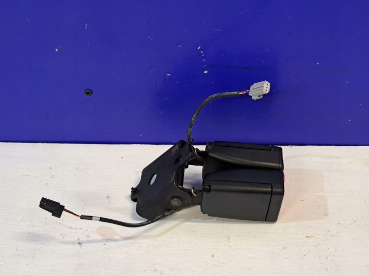 фото №10, Скоба застёжка ремня зад 3 ряд volvo xc90 2016- oem/oe 39825753
