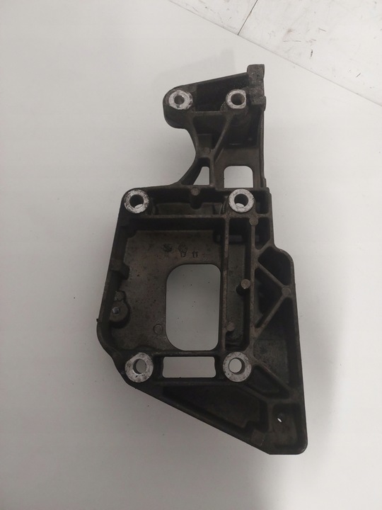 фото №4, Лапи генератора 1.6 bse vw seat skoda 06f903143f