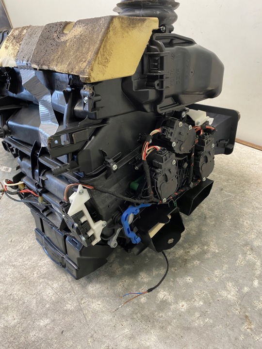 фото №6, Audi a4 b8 рестайлінг обігрівач подання повітря  8t1820005g