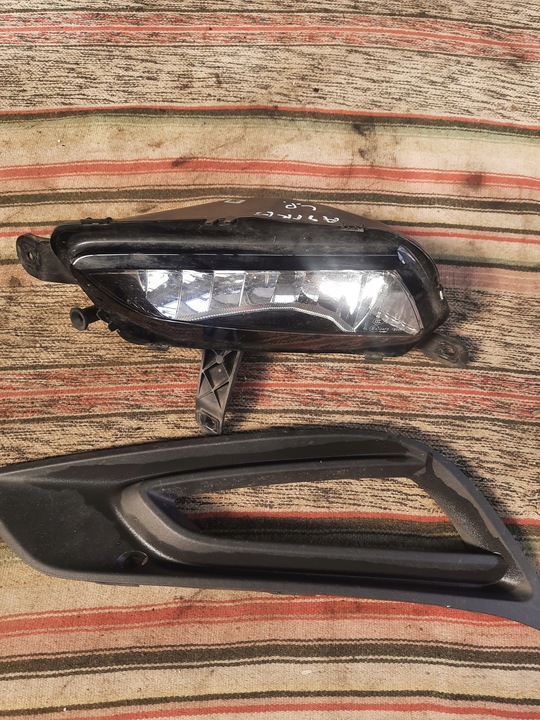 фото №1, Opel astra k галоген решётка решётка галоген левый перед 1.6cdti 16r.