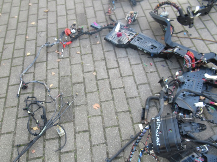 фото №8, Mercedes glc suv w253 установка жгут интерьера комплектная 6.3 amg