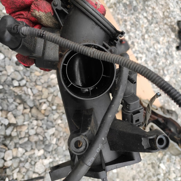 фото №8, Труба воздуховод датчик 1.4 tsi vw touran 03c145861d