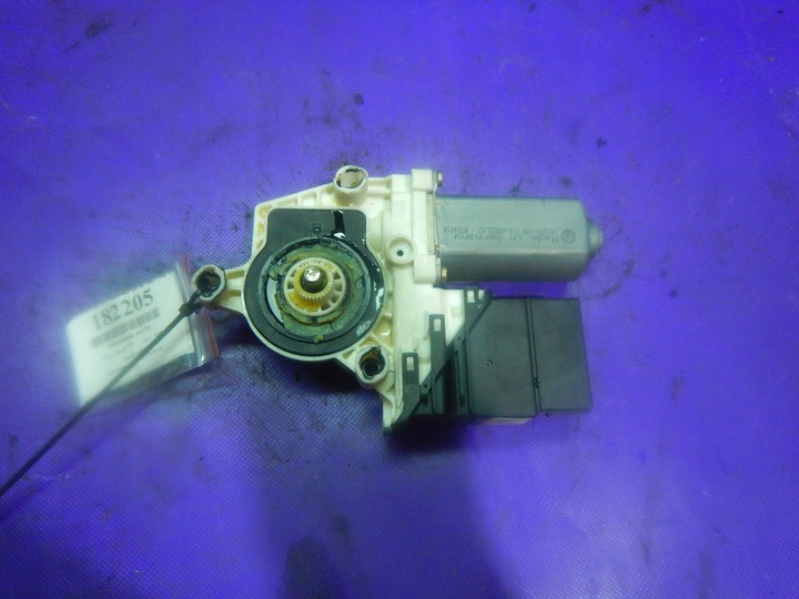 фото №1, Vw golf iv 97-06 1,9tdi двигунчик скла 1j4839729g