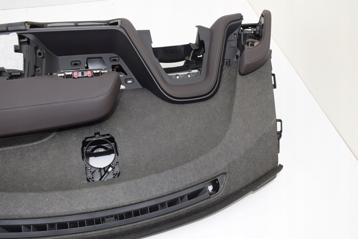 фото №13, Bmw i3 i01 / i01 lci панель раздаточная консоль капот кожа dalbergiabraun