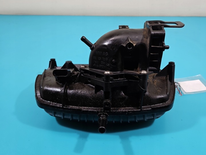 фото №8, Колектор впускний  vw touran i 1,4 tsi 03c129711ae