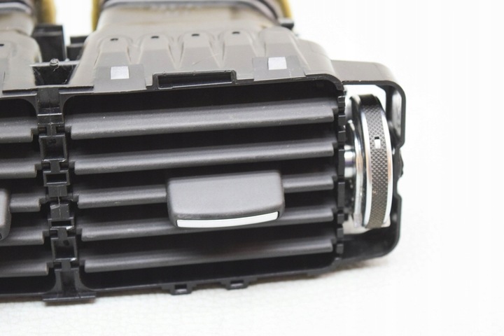 фото №9, Задняя решётка вентиляционная land rover range rover sport bj32014a22ad 3.0l
