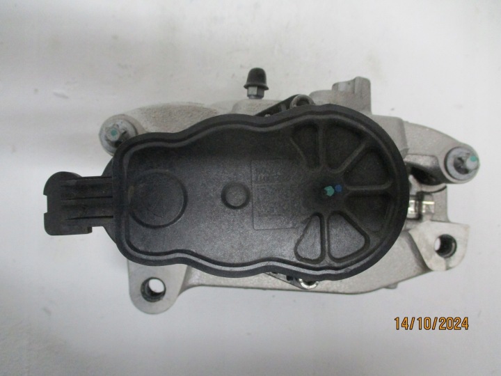 фото №12, Гальмівний супорт peugeot 5008 iii 23r 1.2thp зад 9839903980 9839903780