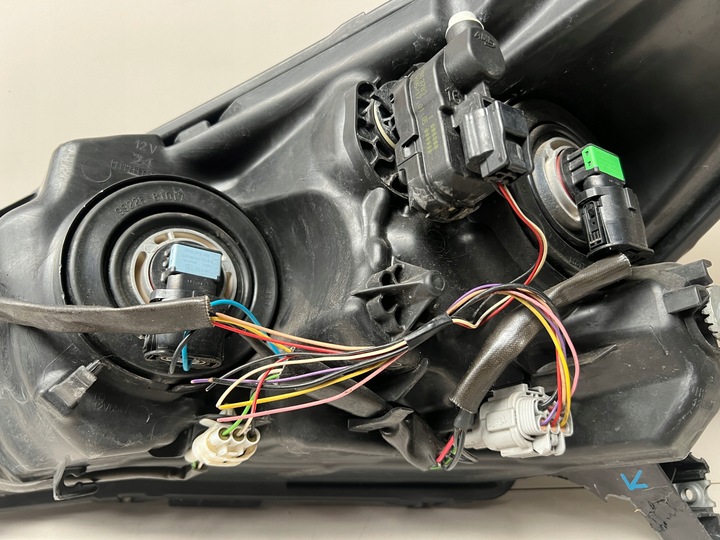 фото №13, Лампа передняя правая nissan micra k14 обычная led