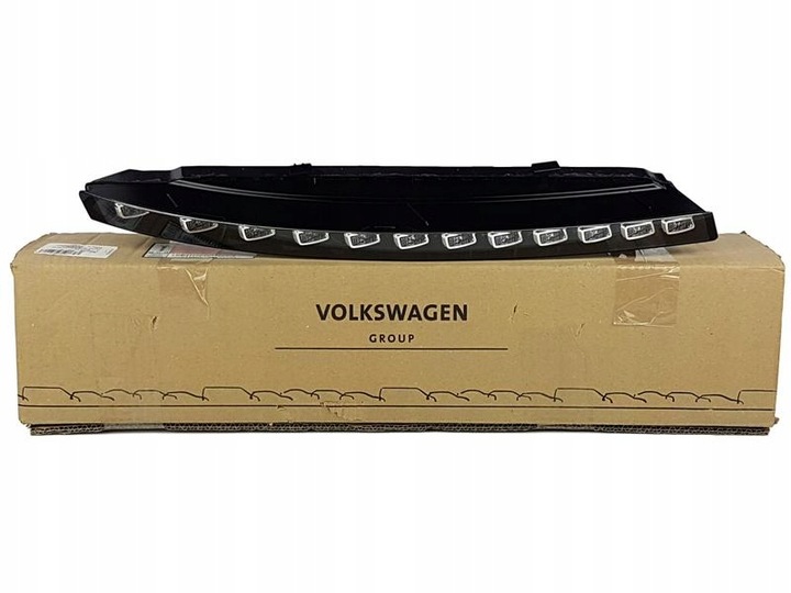 фото №13, Лампа поворотник audi q7 4l0953041d na перед