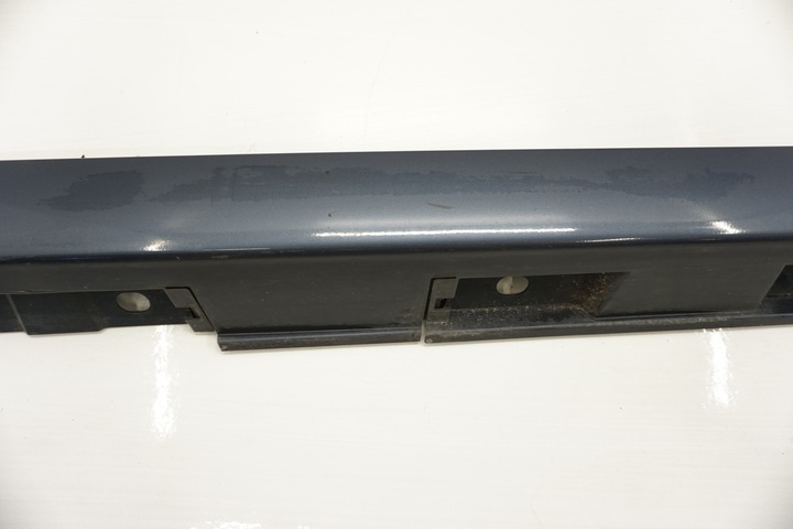 фото №3, Toyota avensis t27 планка порогова права 8u5