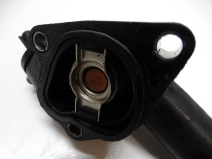 фото №6, Корпус термостата renault laguna iii 8200766043