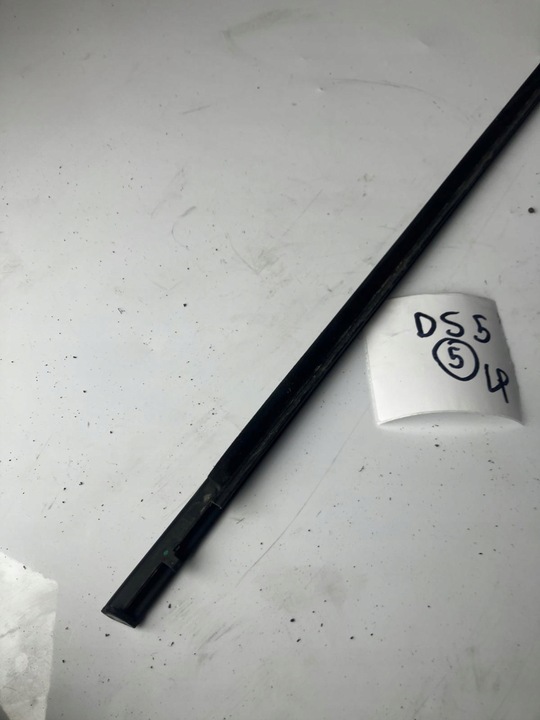 фото №5, Планка накладка двері лівий перед #5 citroen ds5