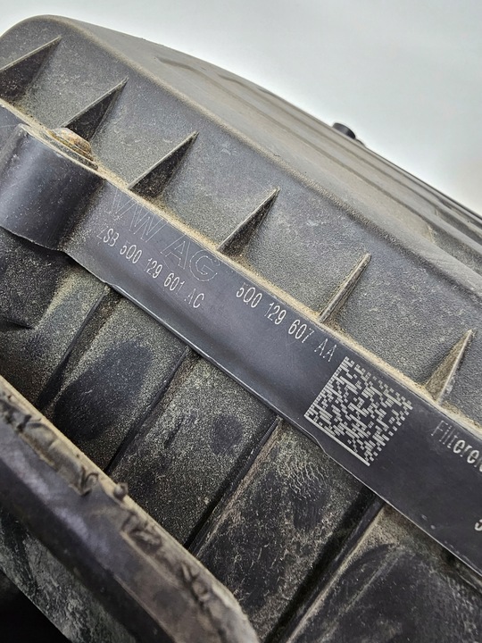 фото №6, Корпус фільтра повітря audi a3 8v vw seat 5q0129607aa