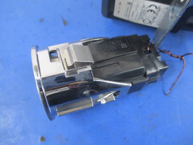 фото №10, Toyota corolla verso ii замок запалювання ключ кнопка старт сплав 626399-000