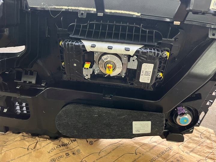 фото №10, Консоль hud панель капот подушка безпеки audi q7 4m ii 7osób демонтаж 100% head up