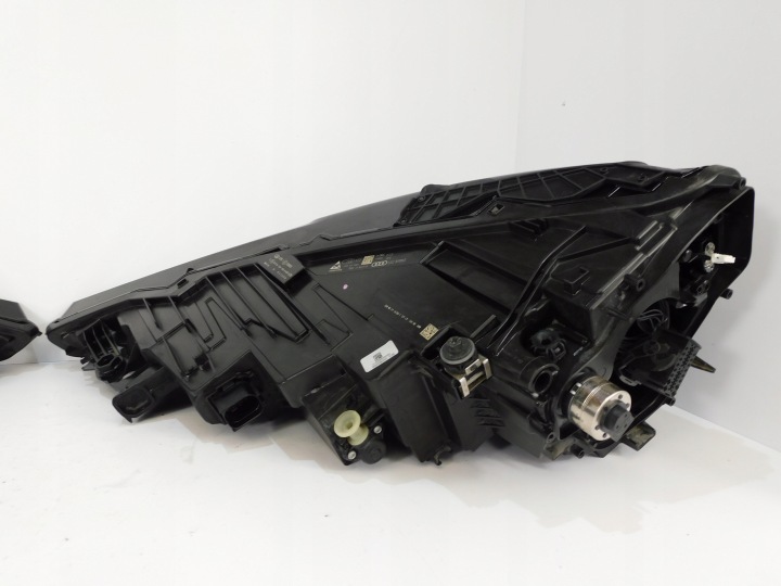 фото №14, Audi q8 4m8 фара ліва права повний led 4m8941034 4m8941033 адаптер