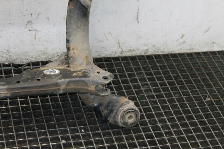 фото №9, Подрамник задние audi q5 8r 8r0505235n 38276135 2.0l 130kw 2014