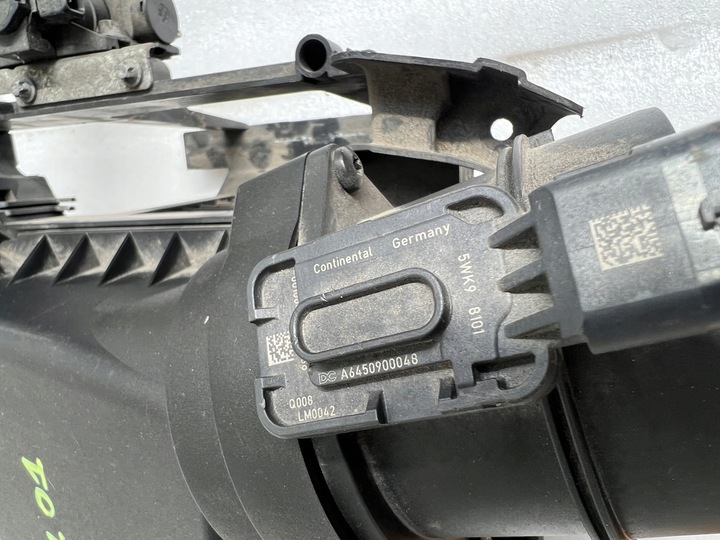 фото №6, Корпус фільтра повітря mercedes a6070900101