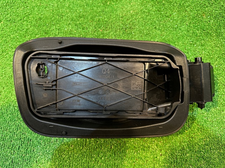 фото №1, Audi q3 83f sportback заливна горловина пального 83f809906 кришка