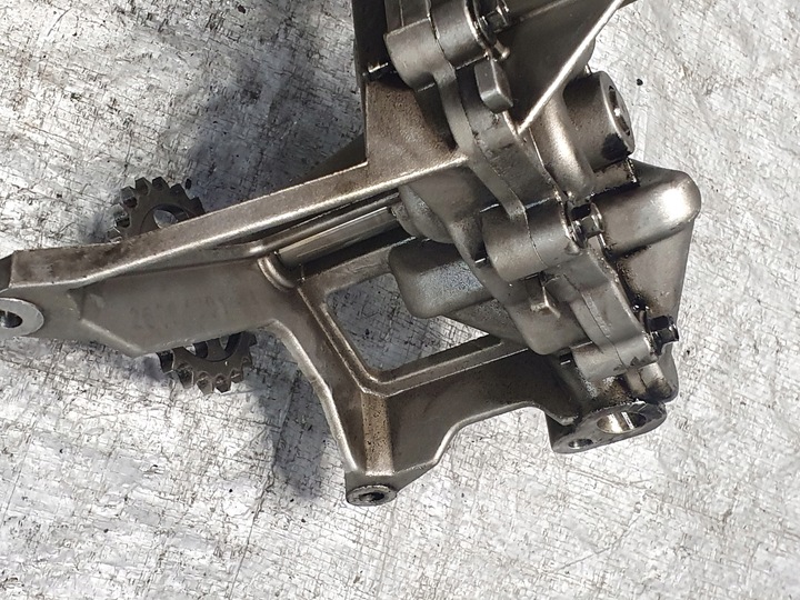 фото №8, Насос масла оригинальный номер 9682393380 citroen c5 iii 2.0hdi 10r.