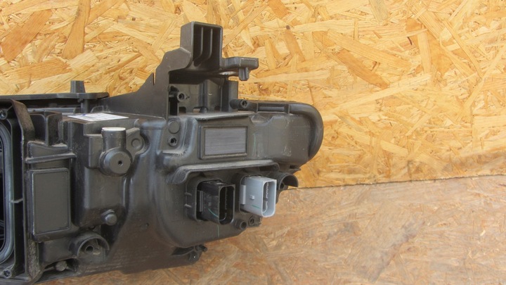 фото №7, Передня права лампа peugeot 308 t10 повний led 2021-