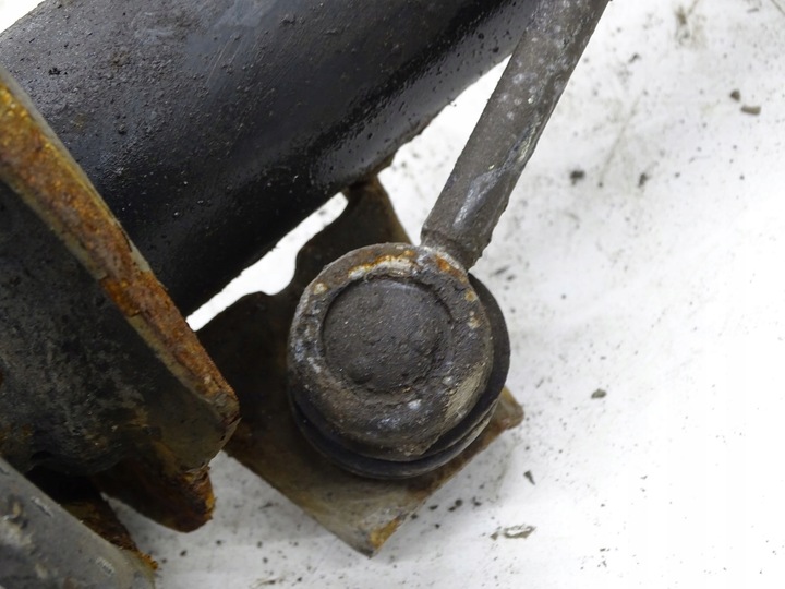 фото №3, Амортизатор левый перед переднее vw passat b7 2.0 tdi 3c0413031aj