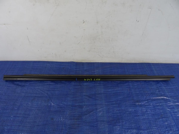 фото №1, Планка накладка дверь mercedes w247 левая зад