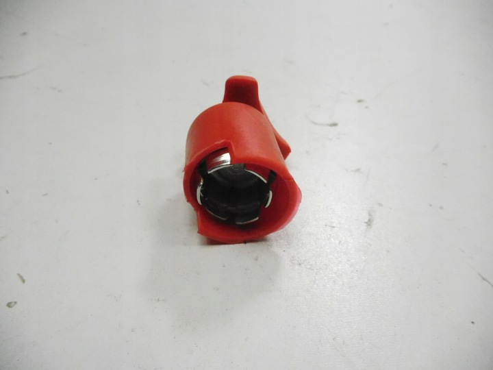 фото №10, Клемма renault laguna iii oem номер 7701068357