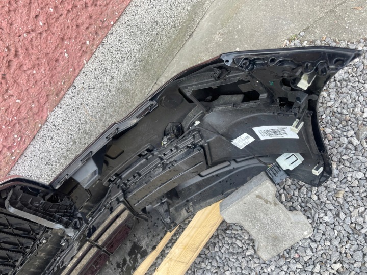 фото №9, Bmw 5 g30 g31lci 2,0d рестайлинг новый комплектный бампер перед код 475